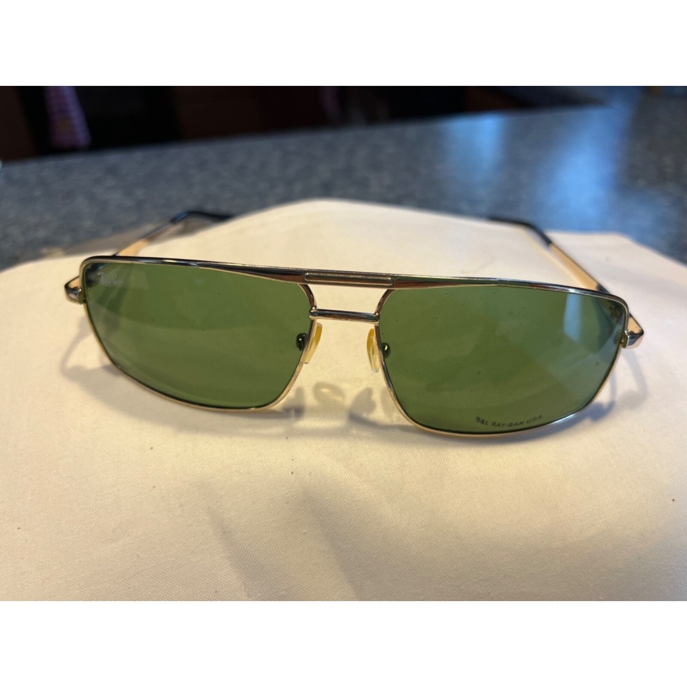 Ray-Ban gold frame Green Lenses Unisex Classic Sunglasses